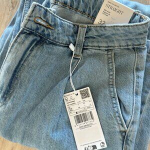 *New with tags* MANGO Arletita Straight Leg Jeans - Size 32 EUR/1 US